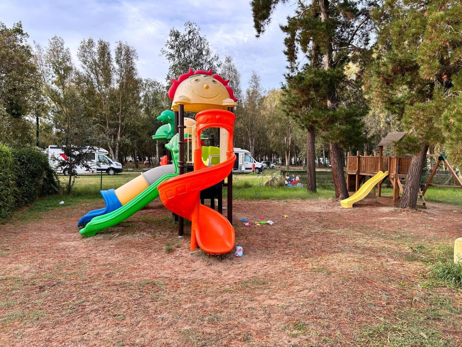 Happy Camp Mobile Homes In Camping Iscrixedda لوتْسوراي المظهر الخارجي الصورة
