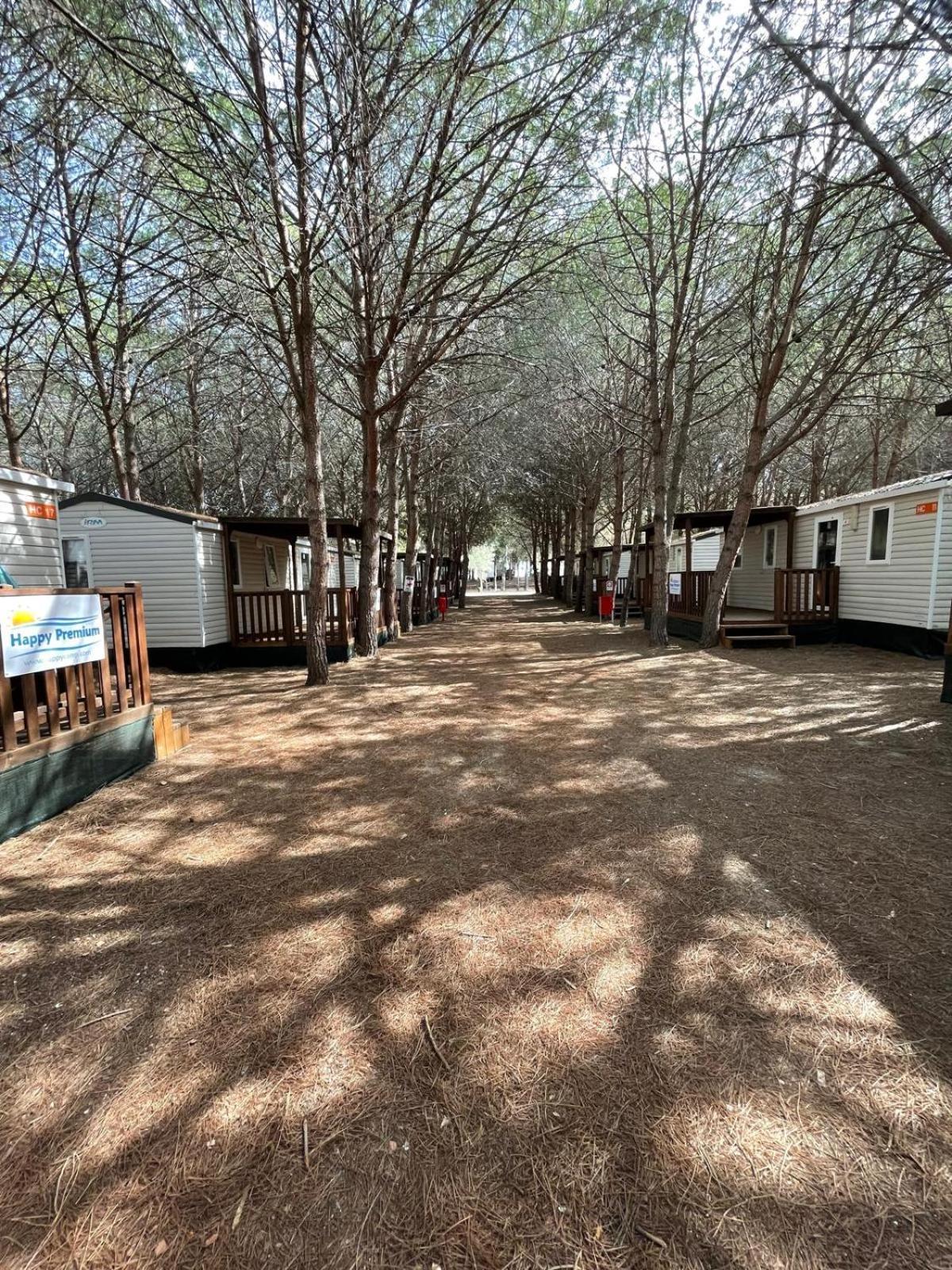 Happy Camp Mobile Homes In Camping Iscrixedda لوتْسوراي المظهر الخارجي الصورة